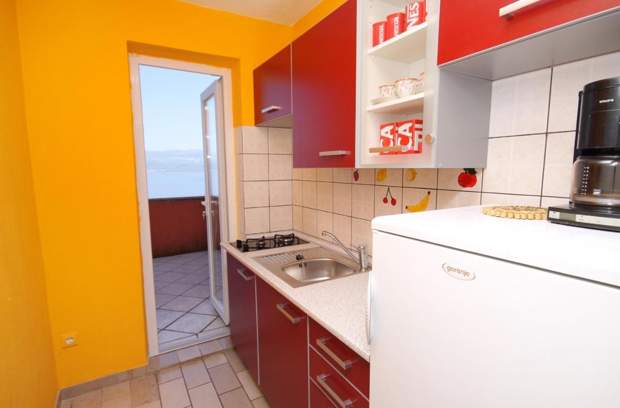 Apartments With A Parking Space Vrbnik, Krk - 429 Экстерьер фото
