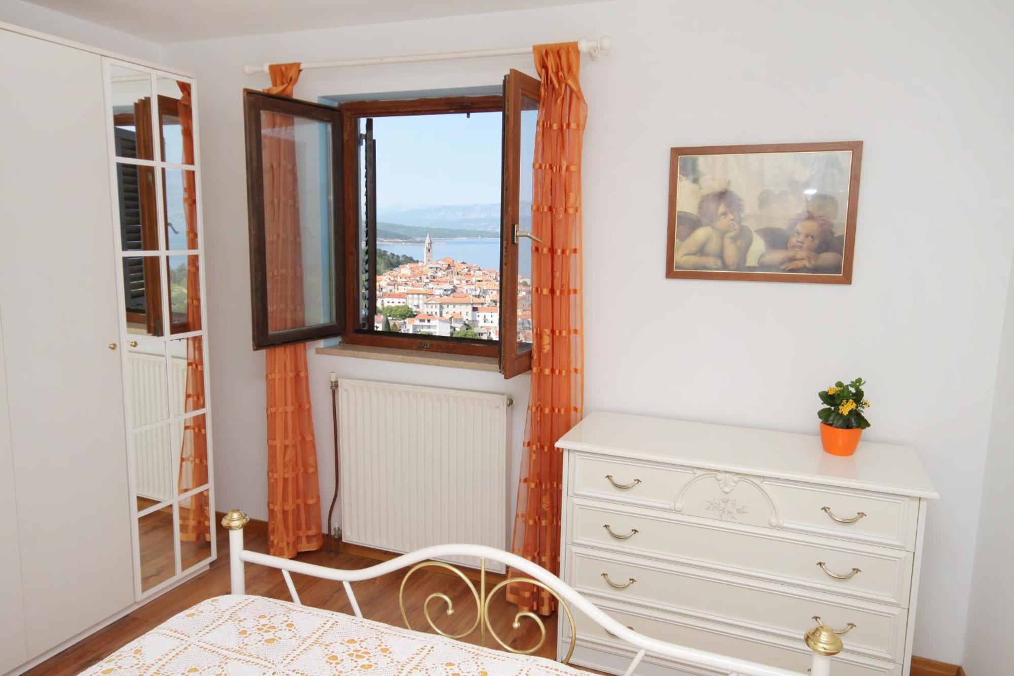 Apartments With A Parking Space Vrbnik, Krk - 429 Номер фото